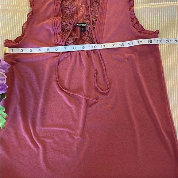 Express Top - Picture 3 of 4